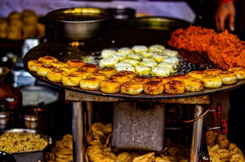 5 Popular Banarasi Street Foods You Should Not Miss