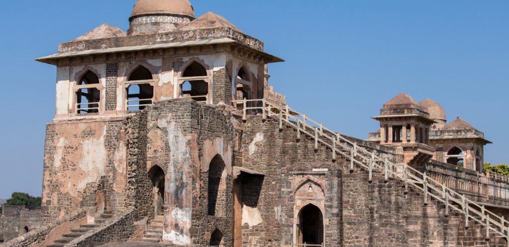 Get Set Gobe Undiscovered Tourist Places - Mandu